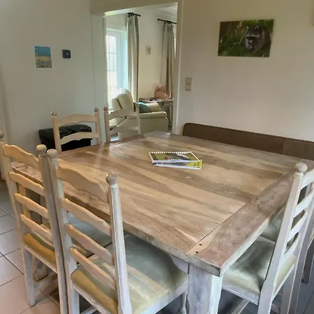 Geraeumiges Fuer 8 Personen *